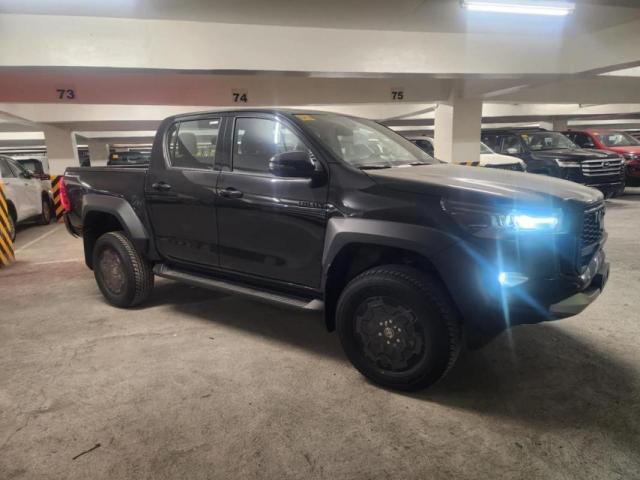 Toyota Hilux image 4