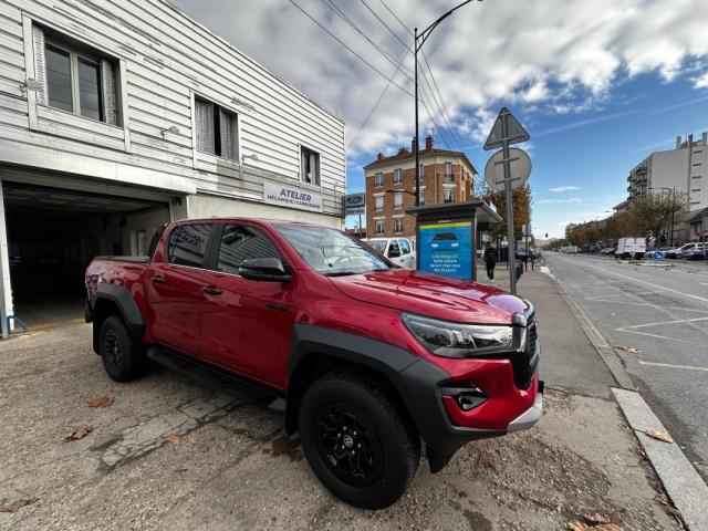 Toyota Hilux image 3