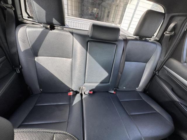 Toyota Hilux image 2