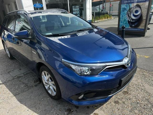 Toyota Auris image 1