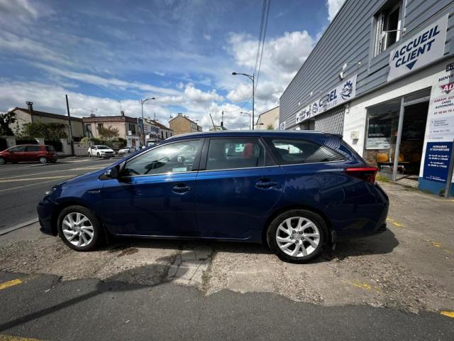 Toyota Auris image 4