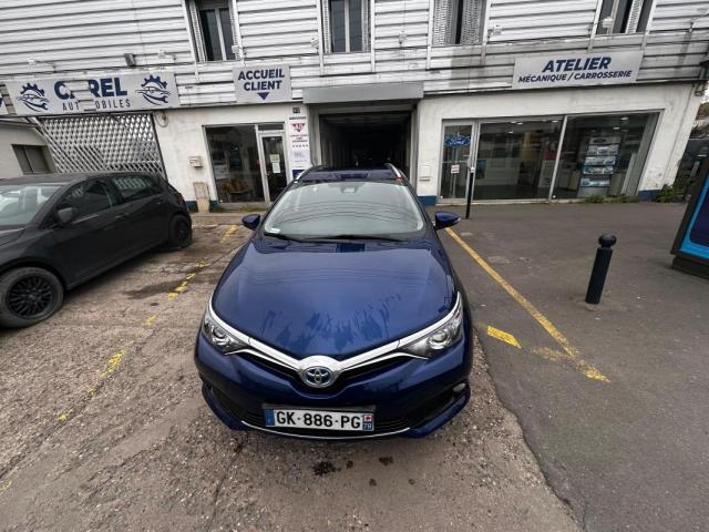 Toyota Auris image 4