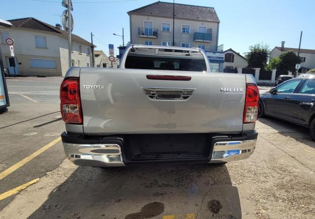 Toyota Hilux image 3