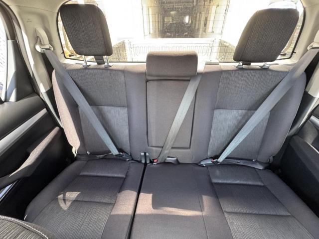 Toyota Hilux image 6