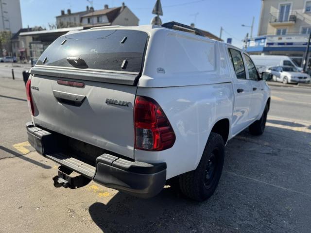 Toyota Hilux image 1