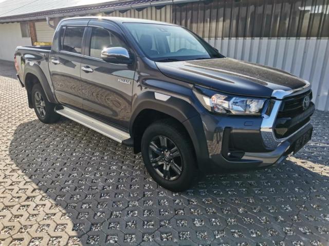 Toyota Hilux image 5