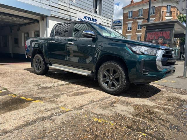 Toyota Hilux image 4