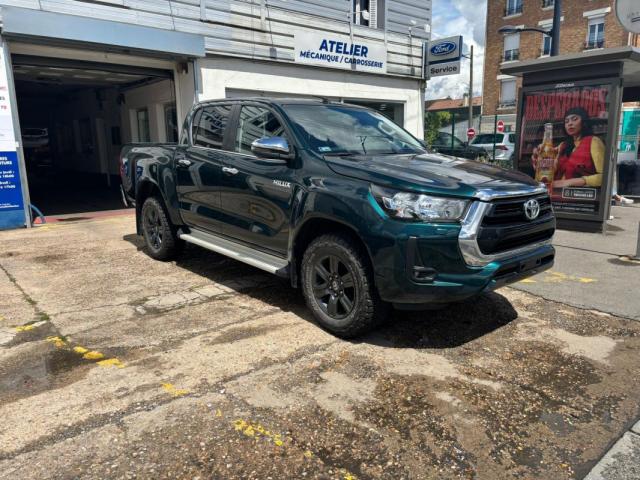 Toyota Hilux image 2