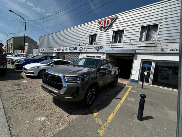 Toyota Hilux image 6