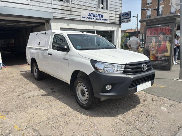 Toyota Hilux image 1