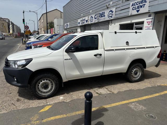 Toyota Hilux image 3