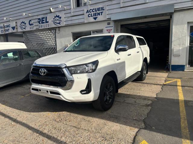 Toyota Hilux image 1