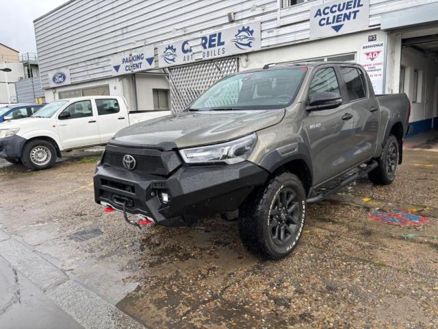 Toyota Hilux image 1