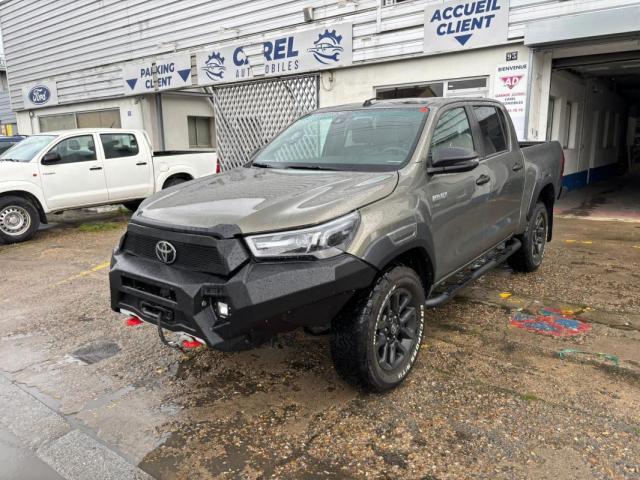 Toyota Hilux image 6