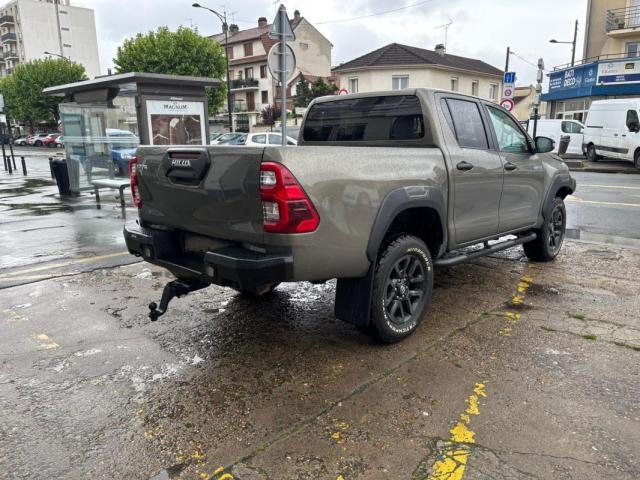 Toyota Hilux image 7