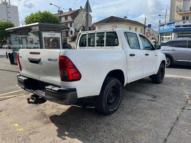 Toyota Hilux image 1
