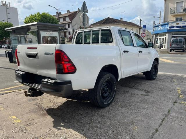 Toyota Hilux image 5