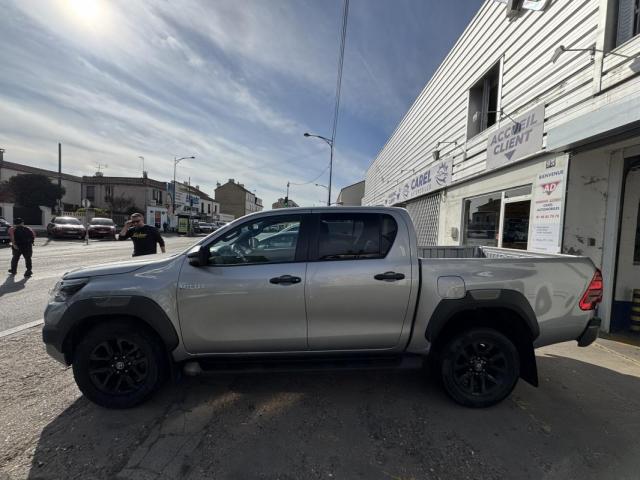 Toyota Hilux image 8