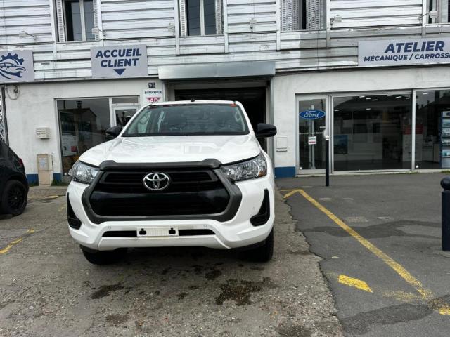 Toyota Hilux image 3