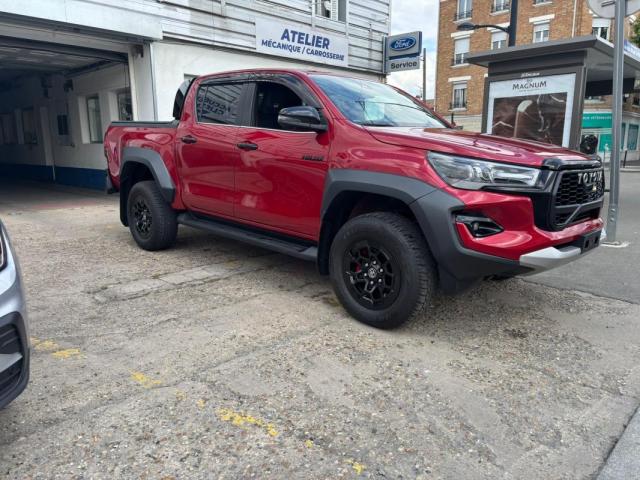 Toyota Hilux image 2