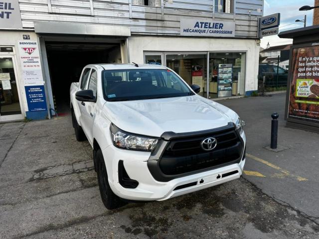 Toyota Hilux image 3