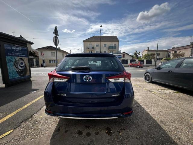 Toyota Auris image 4