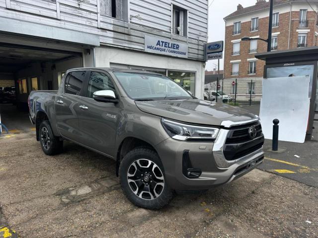 Toyota Hilux image 8