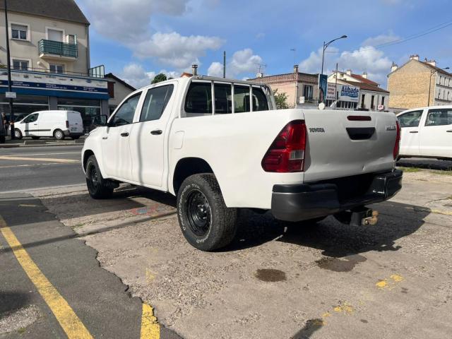 Toyota Hilux image 4