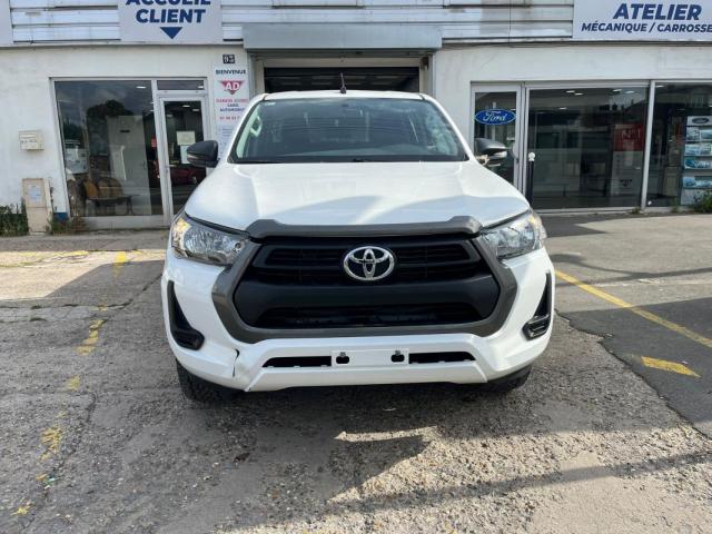 Toyota Hilux image 1