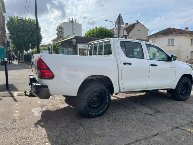 Toyota Hilux image 7