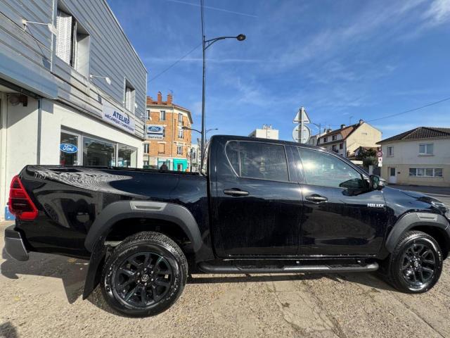 Toyota Hilux image 4