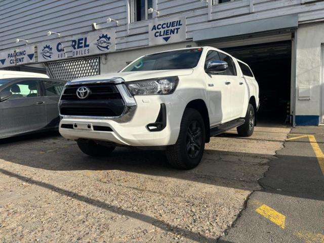 Toyota Hilux image 8