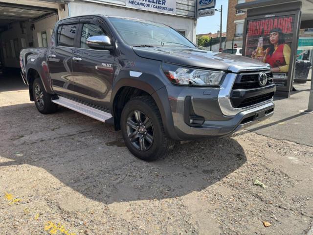 Toyota Hilux image 2