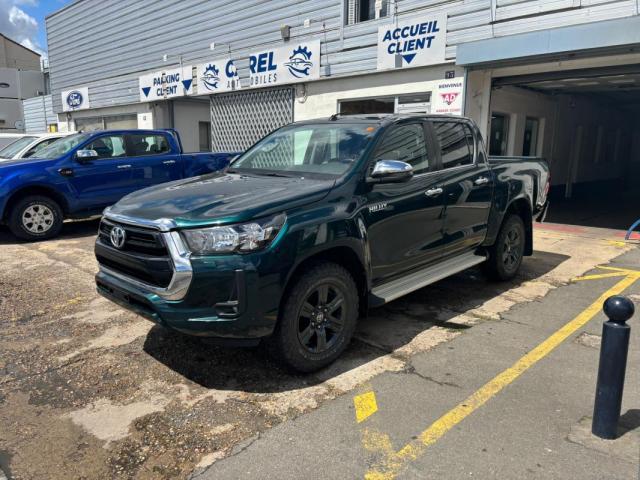 Toyota Hilux image 1