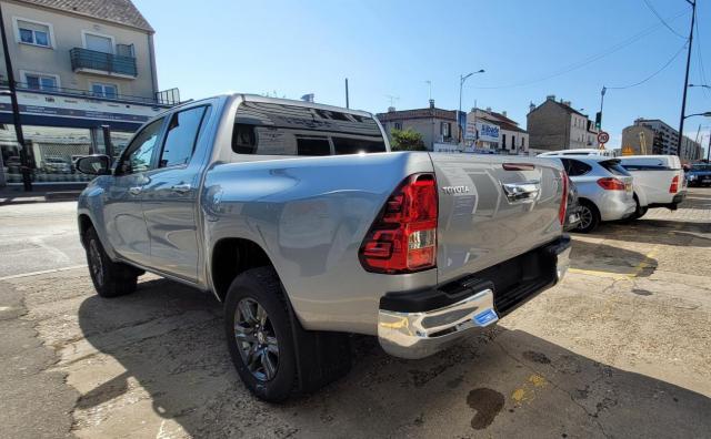 Toyota Hilux image 9