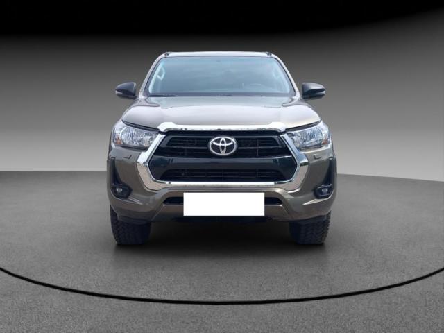 Toyota Hilux image 5