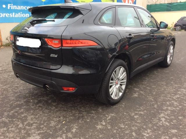 Jaguar F-Pace image 3