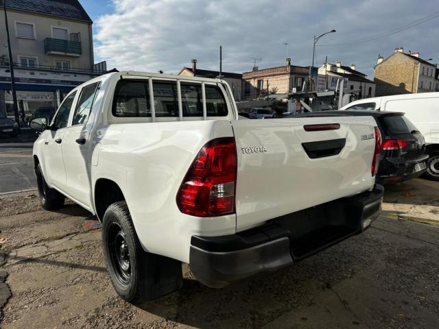 Toyota Hilux image 9