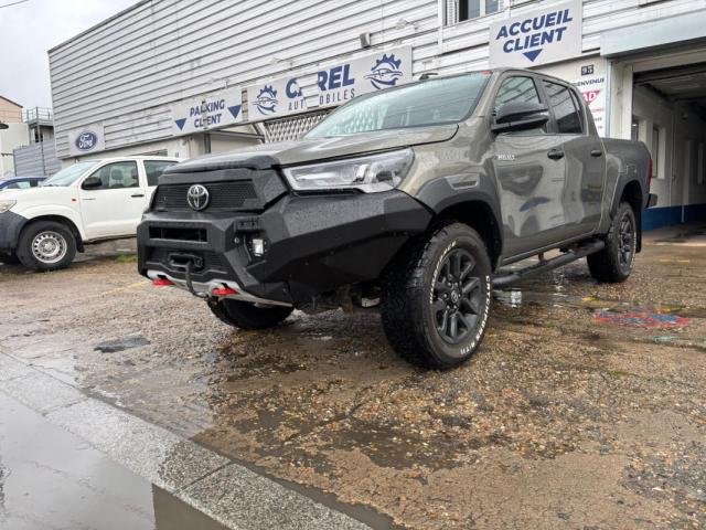 Toyota Hilux image 6