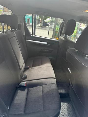 Toyota Hilux image 1