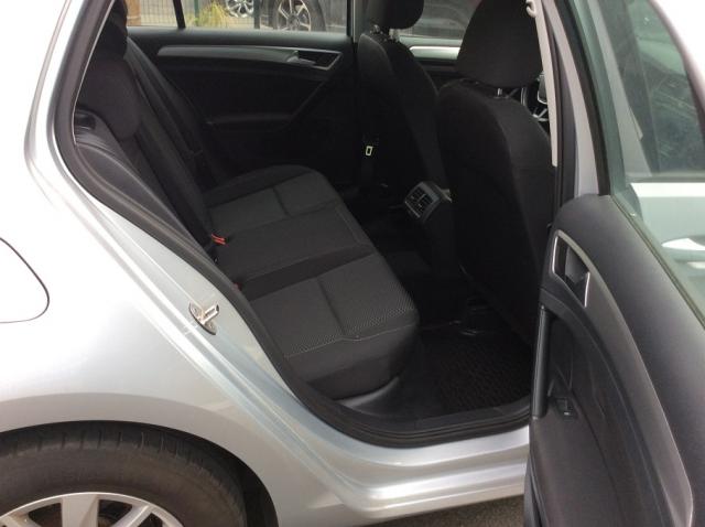 Volkswagen Golf image 7