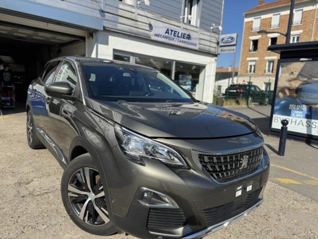 Peugeot 3008 1.2 Allure