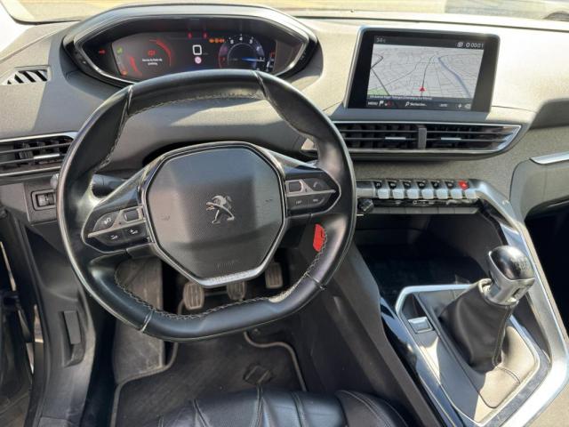Peugeot 3008 image 3