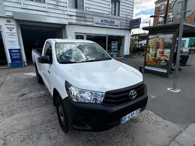 Toyota Hilux image 8