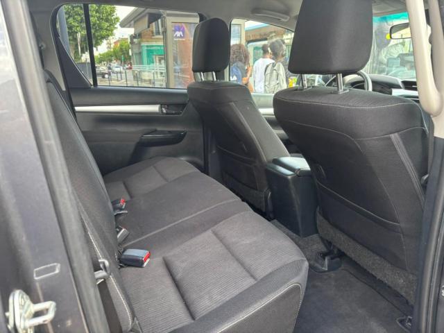 Toyota Hilux image 6