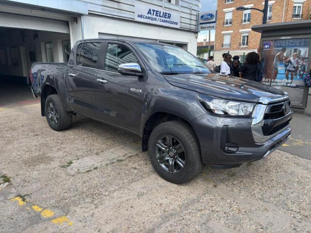 Toyota Hilux image 1