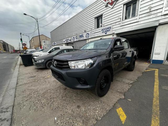 Toyota Hilux image 5