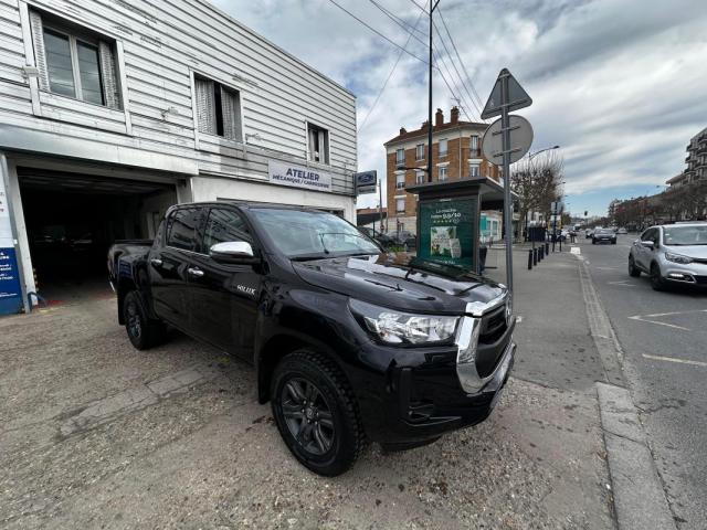 Toyota Hilux image 1