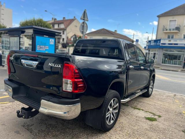 Toyota Hilux image 1