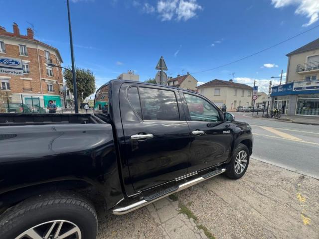 Toyota Hilux image 9